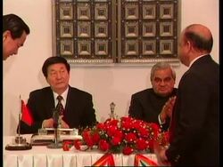 Chinese premier continues visit News Clip