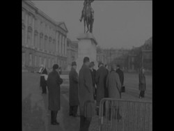 CAN 067 CONGRESS OF THE FRENCH PARLIAMENT MEETING IN VERSAILLES Instructional Video