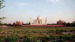 Sunset on the backside of the Taj Mahal. Stock Footage