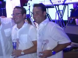 Amaury Nolasco and golf team Stock Footage