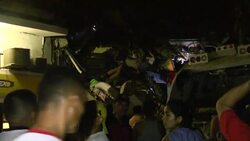 CLEAN : Ecuador Manta s residents beg for help after deadly earthquake News Clip