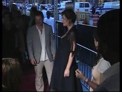 Actress in talks to replace Katie Holmes in the new Batman News Clip