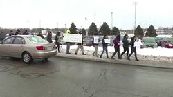 CLEAN : Hispanic protestors come out against Trumps immigration stance News Clip