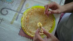 Woman eat crepes Stock Footage