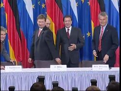 WRAP German Chancellor meets Russian President, presser News Clip