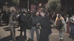 South Africans gathered outside the home of Nelson Mandela to mourn and celebrate the life of the former South African president and anti-apartheid leader. Mandela died Thursday night at the age of 95. (Dec. 5) News Clip