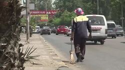 CLEAN : In Cairo heatwave and long days test Ramandan faithful News Clip