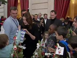 CLEAN: Biography paints unflattering picture of French First Lady News Clip