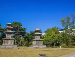Shot of Galhangsadonseo samcheungseoktap stone pagoda(Korea National Treasure 99) Stock Footage