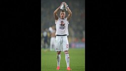 CLEAN : Lokomotiv player taunts Turkey with pro Putin shirt News Clip