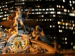 Statue of Mercury and Clock on the 42nd Street facade of Grand Central Terminus Station, Manhattan, New York, United States of America Stock Footage