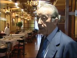 Paella restaurant keeps working during strike despite problems of supply News Clip