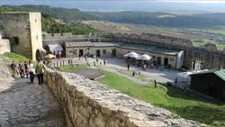 Slovakia, Spis castle Instructional Video