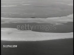 1943: PACIFIC ISLAND ATOLLS: AERIAL PAN Gilbert Islands, coral atolls. WS Tarawa Atoll. (now Kiribati, combined Gilbert Islands, 33 atolls, Line Islands, Phoenix Islands.) Instructional Video