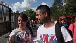 Tennis fans jubilant as Andy Murray beats Roger Federer to win Gold News Clip