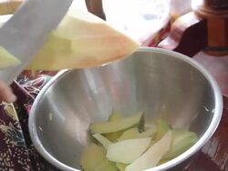 Slicing papaya. Stock Footage