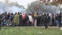 CLEAN : Over 12,600 migrants arrive in Slovenia in 24 hours police News Clip