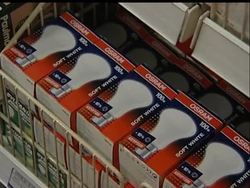 A European Union-wide transition of power-draining light bulbs to more energy efficient began Tuesday. New rules follow an agreement reached by the 27 EU governments to phase out traditional incandescent light bulbs over three years. News Clip