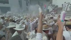 CLEAN : Spanish festival turns into huge talcum powder fight News Clip