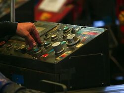 HD:Worker push button on the machine. Stock Footage