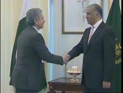 Italian Foreign Minister meets Pakistan Prime Minister News Clip