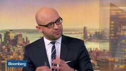 Allianz CEO Utermann Sees Volatility Ahead for 2017 News Clip