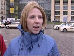 US tourists suffer as euro continues to climb against dollar News Clip