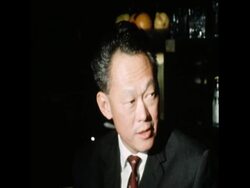 SYND 8 6 71 SINGAPORE PRIME MINISTER QUESTIONED ABOUT DETAINED NEWSPAPER EXECUTIVES News Clip