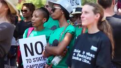 CLEAN : Johannesburg: Protest against cabinet reshuffle News Clip