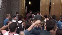CLEAN : Fired civil servants storn economy ministry in Argentina News Clip