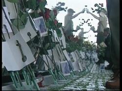 Fathers Day marked at Vietnam Veterans memorial News Clip