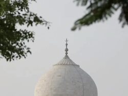 MS TD Shot of Taj Mahal / Agra, Uttar Pradesh, India Stock Footage