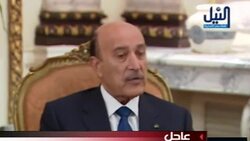 CLEAN: Mubarak hands powers to VP Suleiman News Clip