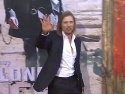 Barry Pepper at "The Lone Ranger" Los Angeles Prem Stock Footage