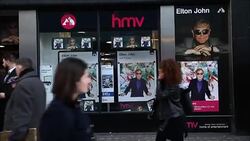 CLEAN : Elton John meets fans at new album signing News Clip