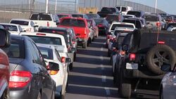 CLEAN : US Mexicans cross border to vote News Clip