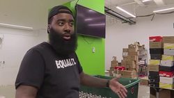 CLEAN : Detroit boasts world's 1st sneaker exchange: StockX News Clip