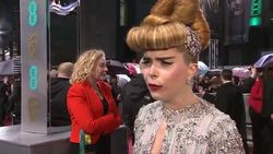 Bradley Cooper, Hugh Jackman among stars to freeze on red carpet at the BAFTAs News Clip