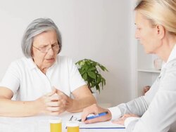 Elderly Hands in pain Stock Footage