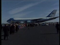 USA: ARKANSAS: PRESIDENT CLINTON TAKES A BREAK News Clip