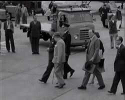 SIR WINSTON HOLIDAY News Clip