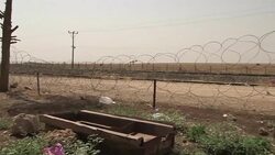 CLEAN : People on Syria Turkey border fear Islamic State group attacks News Clip