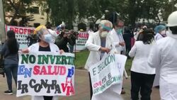 CLEAN : Medical staff in Lima protest for better working conditions, demand protective equipment News Clip