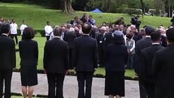 CLEAN : Akihito visits Japanese troop shrine in Philippines News Clip