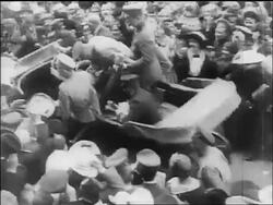 B/W 1917 high angle car stopping in crowd + men get out / Russia / documentary Stock Footage