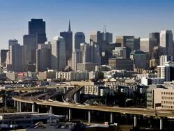 San Francisco skyline from Potrero Hill with highway leading to the commercial district in downtown Time-lapse Stock Footage
