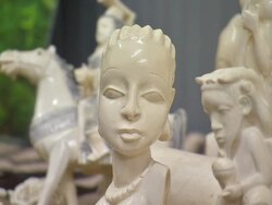 Border officials seize smuggled animal products News Clip