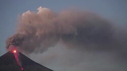 CLEAN : Nicaragua volcano spews gas and ash News Clip