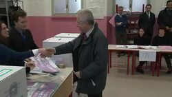 CLEAN : Monti votes as Italians head News Clip