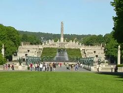 Pull Back Shot Sculpture Park Oslo Eastern Norway Norway Stock Footage